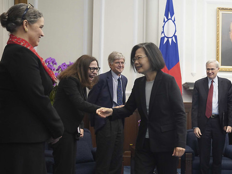Taïwan remercie les Etats-Unis pour leur soutien, la Chine proteste
