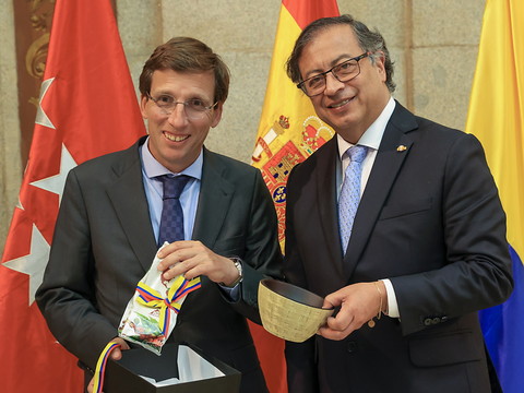 Une polémique à un million de francs pour le président colombien