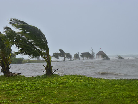 L'île Maurice lève l'alerte maximale après le passage d'un cyclone