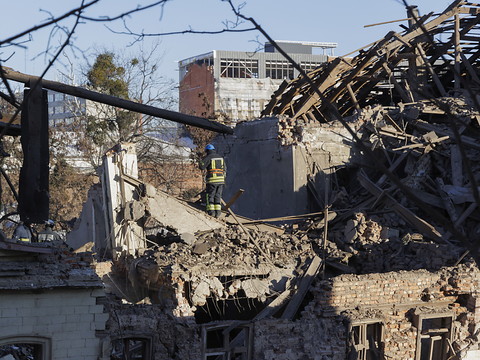 Kiev fait état d'une attaque russe de 33 drones dans la nuit