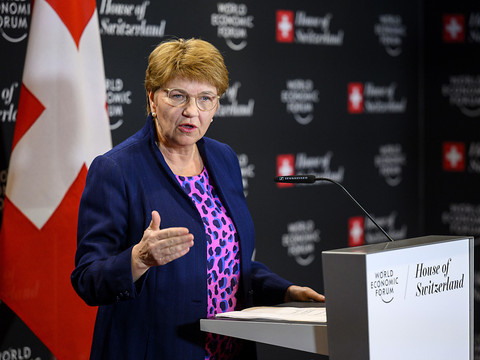 Amherd répond à Moscou que la Suisse est 