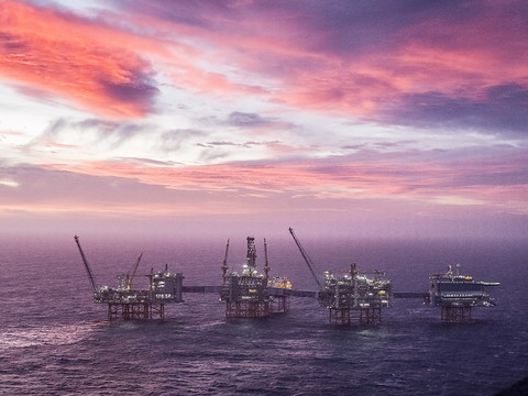 La justice norvégienne invalide trois licences pétrolières