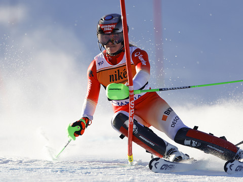 Les Suissesses à la lutte pour le podium en slalom, Shiffrin mène