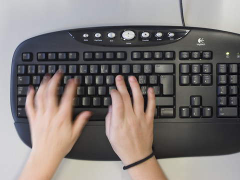 Logitech freine la croissance mais pas la rentabilité trimestrielle