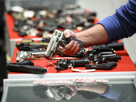 Le registre central des armes a du plomb dans l'aile