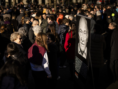 Viola Amherd rend hommage aux victimes de l'Holocauste