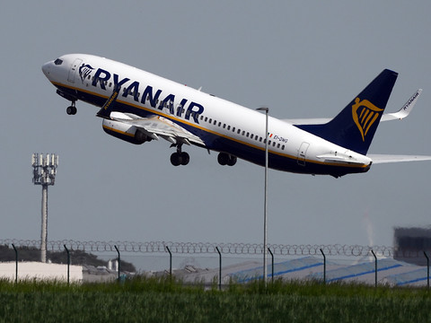 Ryanair voit son bénéfice plonger au 3T, envolée des coûts