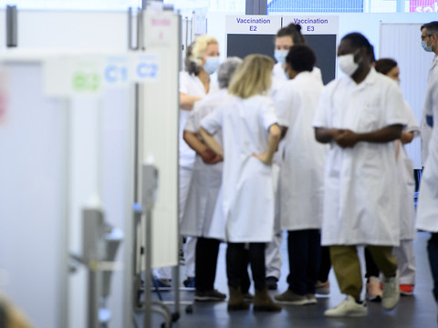 Vaud lance son plan contre la pénurie de personnel de santé