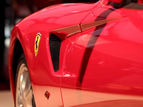 Ferrari franchit la barre d'un milliard d'euros de bénéfice en 2023