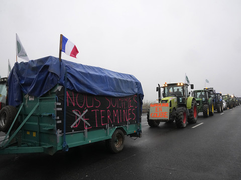 Les agriculteurs lèvent peu à peu le camp après les concessions