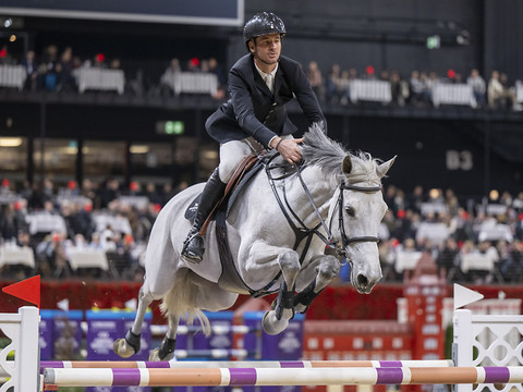 Steve Guerdat s'impose en Coupe du monde à Bordeaux