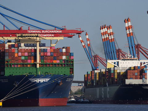 Allemagne: recul marqué des exportations en décembre sur un mois