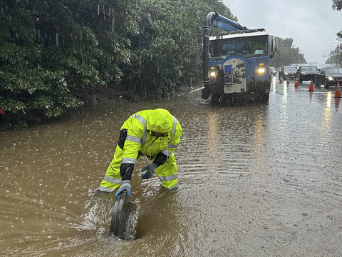 Une violente tempête fait au moins trois morts en Californie
