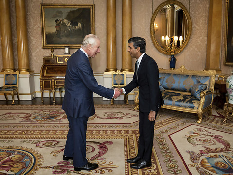 Rishi Sunak optimiste sur le cancer de Charles III, 