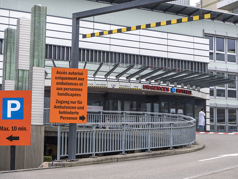 Fribourg: feu vert au contre-projet à l'initiative sur les urgences