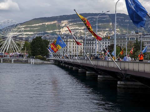 Crédit voté pour la passerelle piétonne du Mont-Blanc à Genève