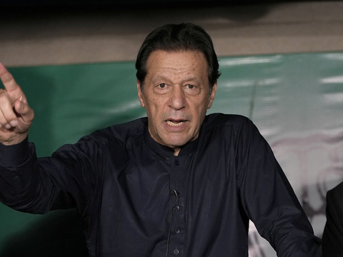 Le Pakistan a voté dans une ambiance électrique