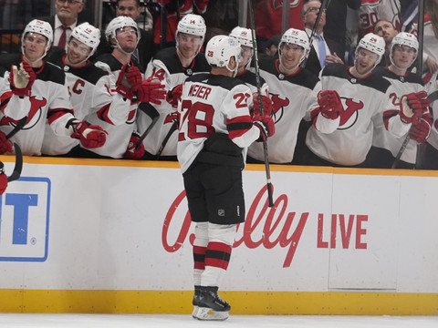 Hischier et Meier font plier Josi et les Preds