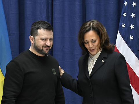 Harris: le soutien à Kiev ne doit pas dépendre de 