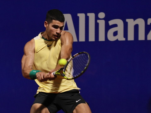 Alcaraz éliminé en demi-finale à Buenos Aires