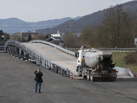 Version corrigée du pont mobile prête à l'emploi sur l'A1
