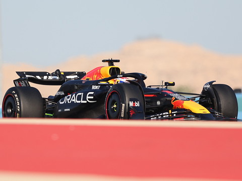 Verstappen domine la première journée des essais hivernaux