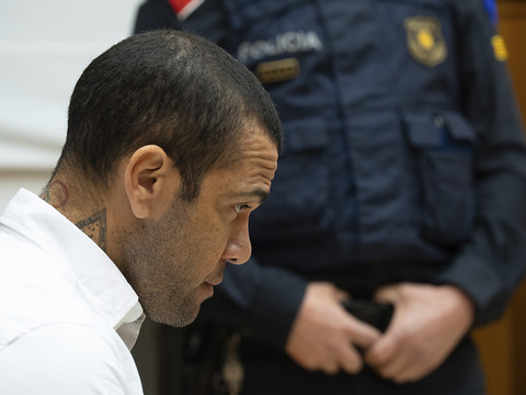 Quatre ans et demi de prison pour Dani Alves
