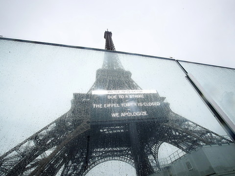 Conflit social: la tour Eiffel toujours fermée