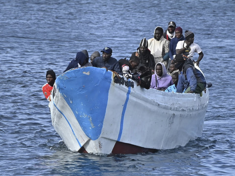 Un bateau de migrants chavire au large de Malte: 5 morts