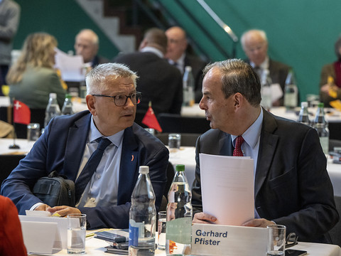 Gerhard Pfister reconduit à la présidence du Centre