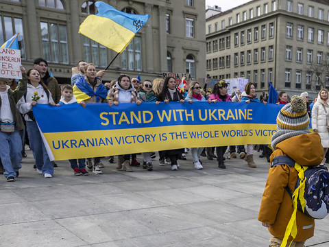 Mobilisations pour l'Ukraine dans les grandes villes de Suisse