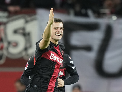 Granit Xhaka dans le onze idéal du 