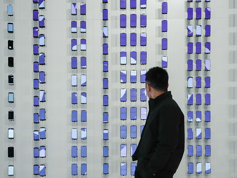 Salon mondial du mobile: l'IA au coeur des conversations