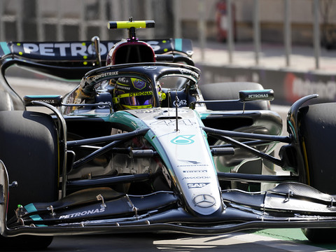 Hamilton et Mercedes les plus rapides aux essais libres