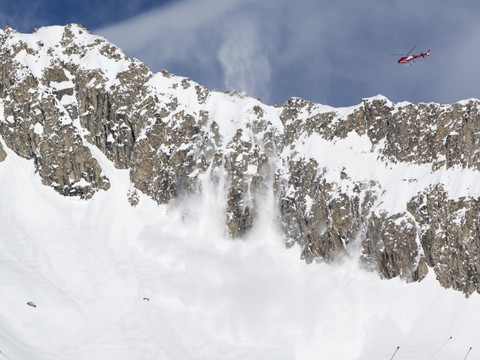 Avalanches dans les Alpes et crues attendues au Tessin