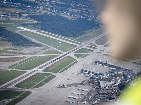 Oui à l'allongement des pistes de l'aéroport de Zurich