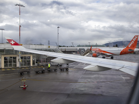 Des problèmes de moteurs coûtent des millions à Swiss