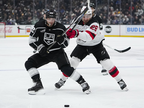 Fiala et les Kings dominent les Devils