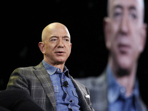 Bezos redevient l'homme le plus riche au monde, devant Musk