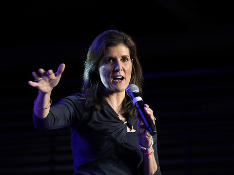 Trump seul en lice après le retrait annoncé de Nikki Haley