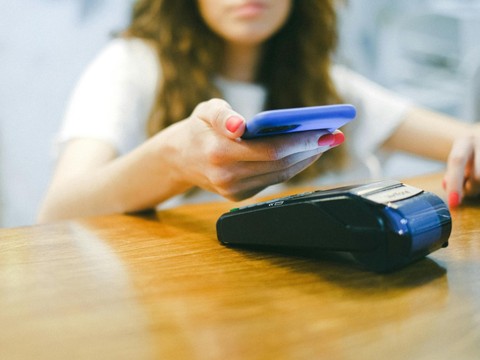Le smartphone de plus en plus utilisé dans le commerce en ligne