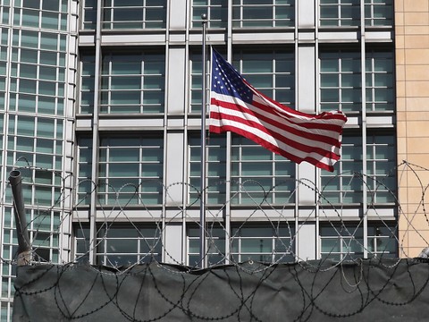 Tentative d'ingérence: la Russie convoque l'ambassadrice américaine