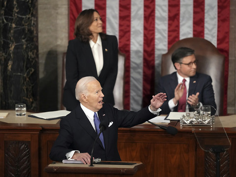Etat de l'union: Biden lance une attaque frontale contre Trump