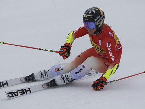 Brignone retarde le sacre de Gut-Behrami en géant