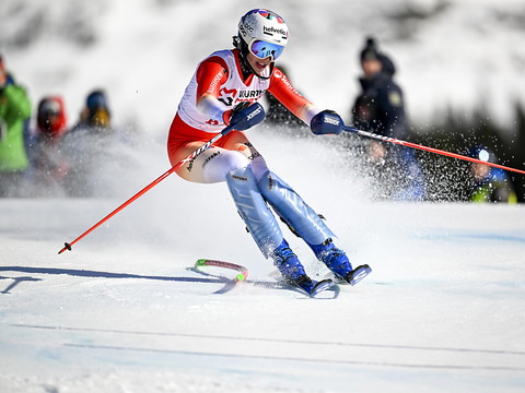 1re manche: Gisin 2e à 0''02 de Shiffrin