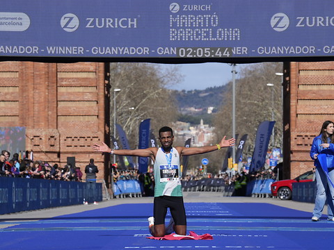 Nouveau RS du marathon pour Tadesse Abraham