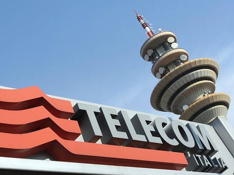 Telecom Italia compte réduire sa dette