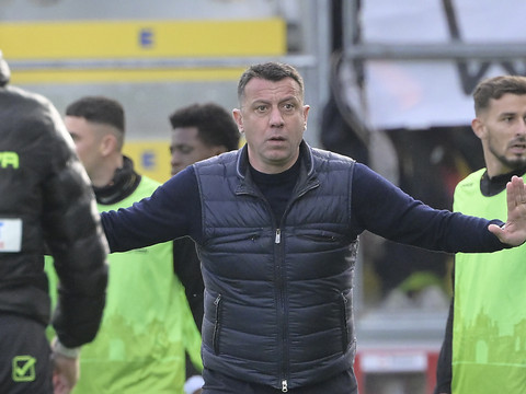 Renvoyé par Lecce, D'Aversa est suspendu quatre matches