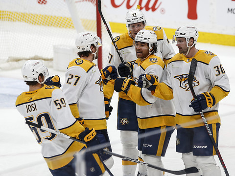Roman Josi et Nashville marchent sur l'eau