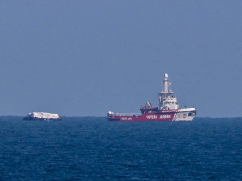 Le bateau Open Arms a commencé à être déchargé à Gaza